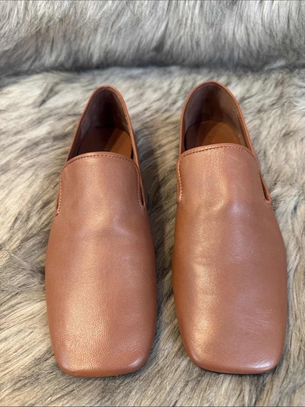 Everlane Women's Leather Slip-On Loafers in Tan-Brown Size 8